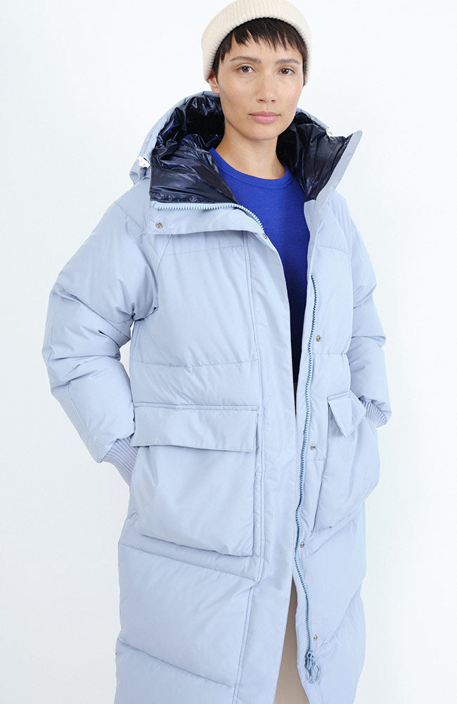 Embassy of Brick and Logs Ry puffer parka dusk recycled PET | Sophie Stone 