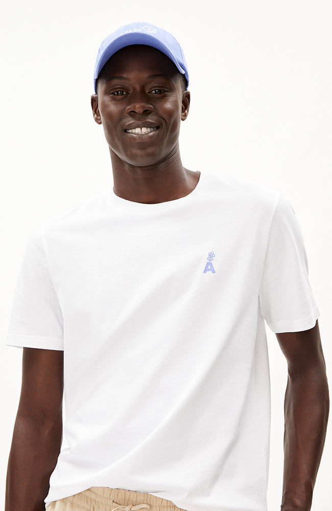 ARMEDANGELS Jaames flowaa white organic cotton t-shirt for men | Sophie Stone