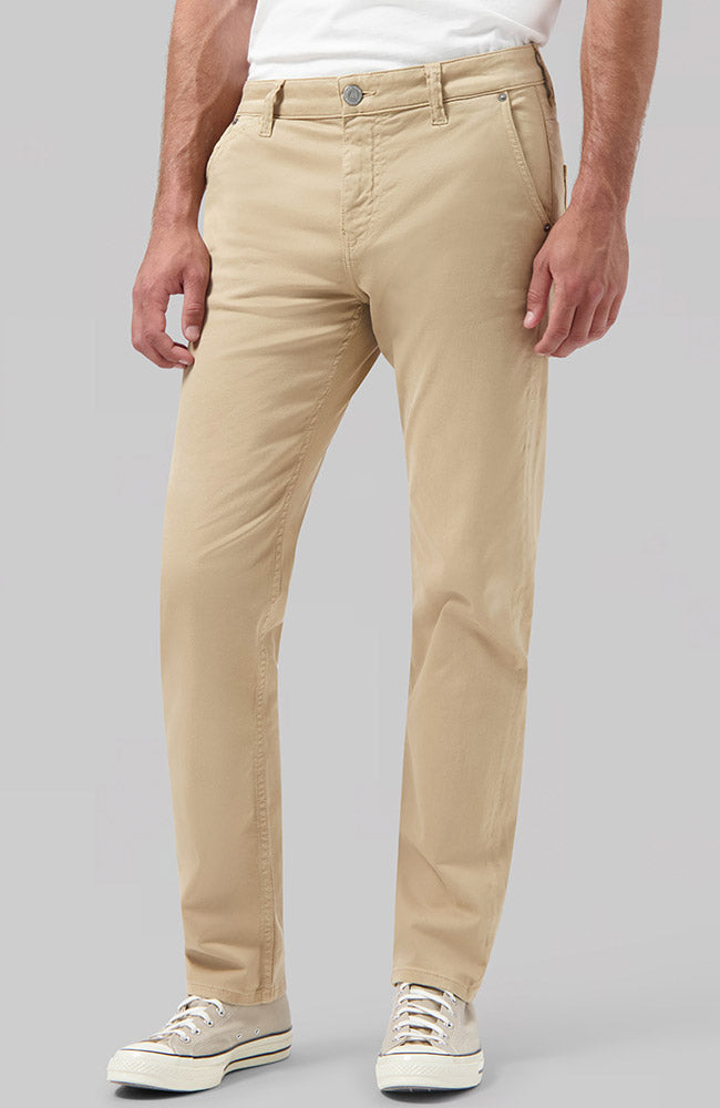 MUD Jeans Chester Chino Sand organic cotton and TENCEL men | Sophie Stone