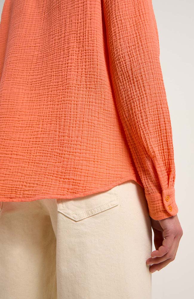 Lanius Blouse structure coral from sustainable organic cotton | Sophie Stone