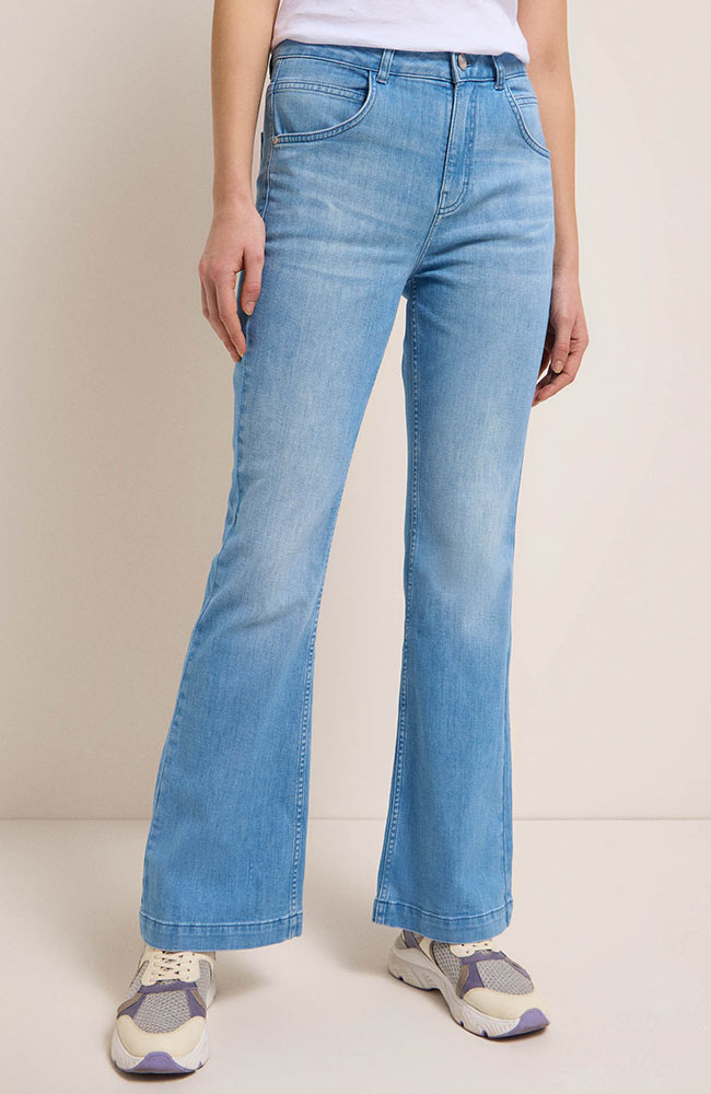 Lanius Flared high-waist jeans light blue in organic cotton for women | Sophie Stone