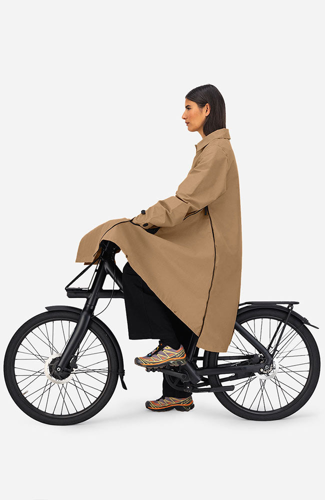 MAIUM woman raincoat Mac Cartouche from durable RPET | Sophie Stone 