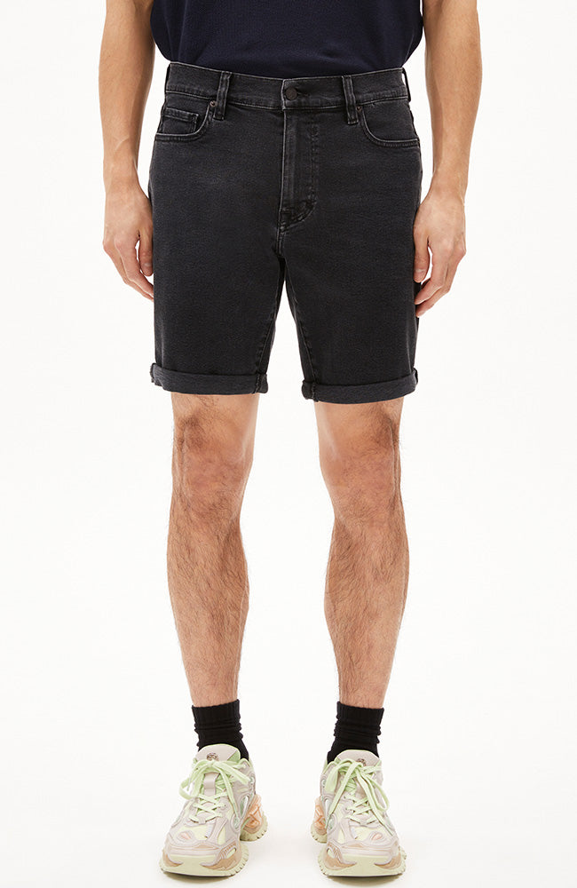 ARMEDANGELS Naailo jeans shorts black from organic cotton men | Sophie Stone