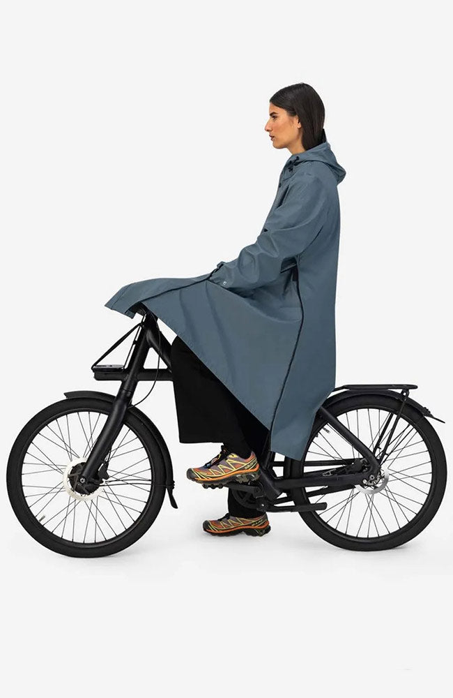 MAIUM vrouw regenjas Original blue grey van gerecyclede materialen | Sophie Stone 