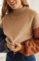 TWOTHIRDS Olib sweater camel | Sophie Stone