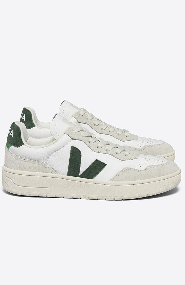 VEJA V-90 Leather white cyprus sneaker made of durable leather men | Sophie Stone