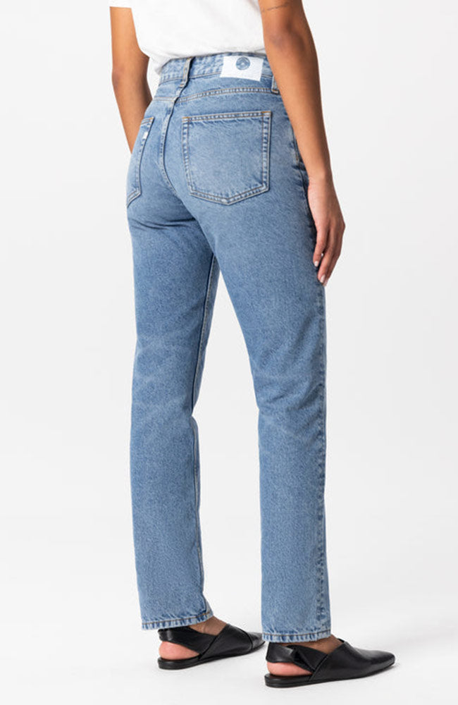 MUD jeans Easy Go stone vintage from sustainable organic and recycled cotton | Sophie Stone