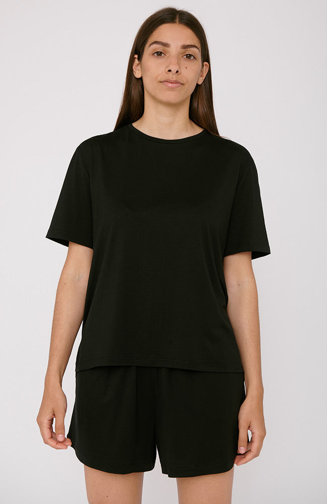 Organic Basics Soft touch boxy t-shirt black from TENCEL for women | Sophie Stone