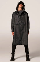 Rainkiss unseix back to black rain poncho rPET | Sophie Stone