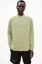ARMEDANGELS Vaaleronimus shirt matcha of organic cotton men | Sophie Stone