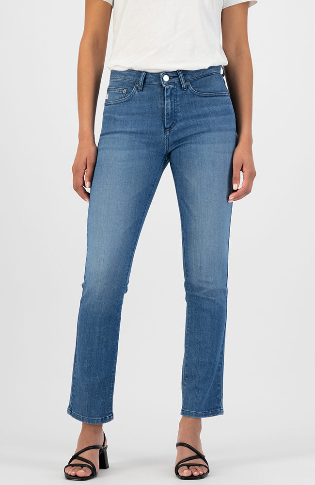MUD jeans Faye Straight Authentic Indigo from organic cotton | Sophie Stone
