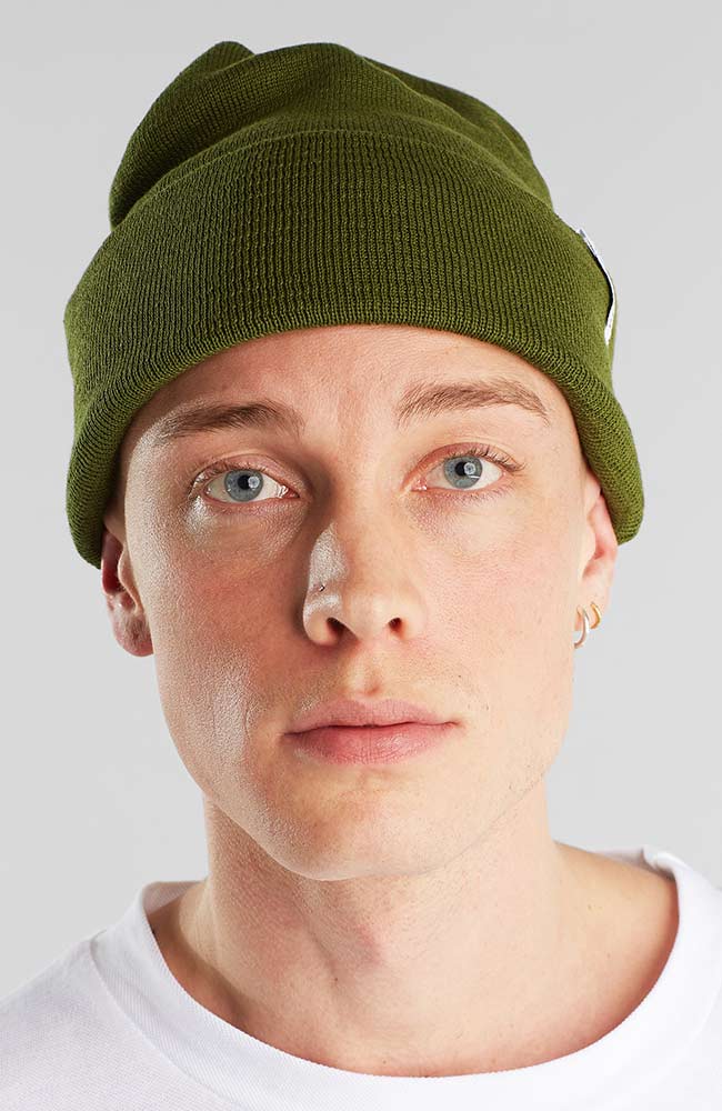 Dedicated Kiruna hat leaf green beanie | Sophie Stone