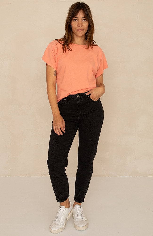 J label Pawan pleat tee burnt coral from 100% organic cotton | Sophie Stone