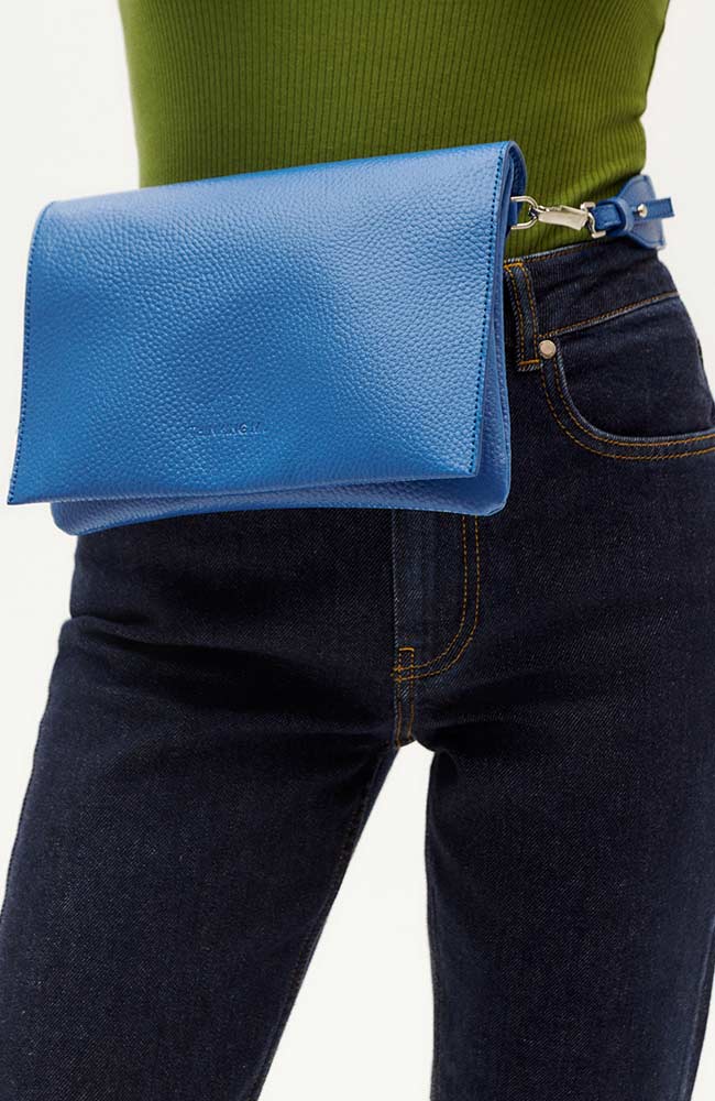 Nara bag blue made of corn leather THINKING MU | Sophie Stone