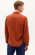 Thinking MU clay red Ant hennep overhemd | Sophie StoneThinking MU clay red Ant hemp shirt | Sophie Stone