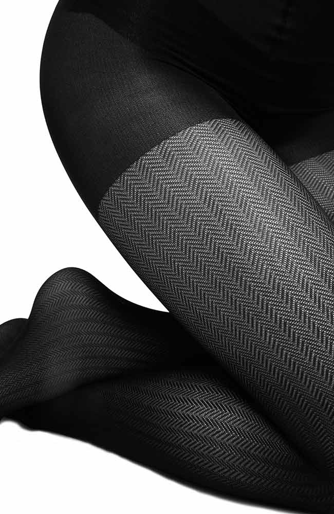 Nina Fishbone tights black with herringbone pattern | Sophie Stone
