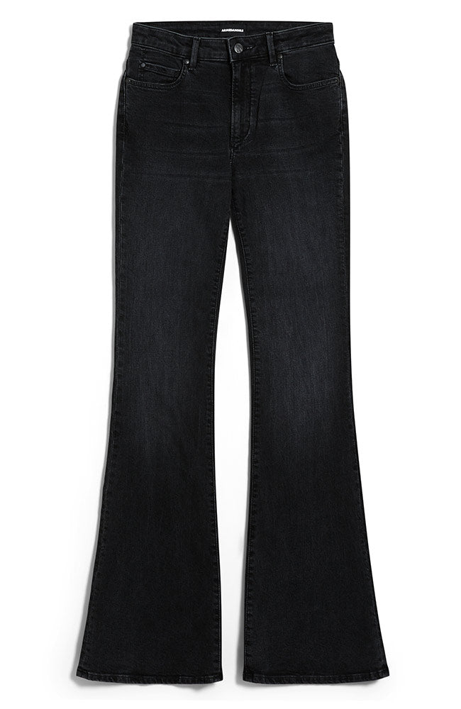 ARMEDANGELS Anamaa flared sustainable jeans organic cotton | Sophie Stone