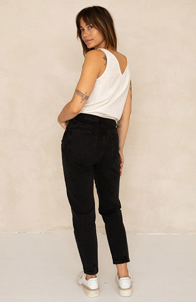 J label Chayan top off white in residual cotton | Sophie Stone